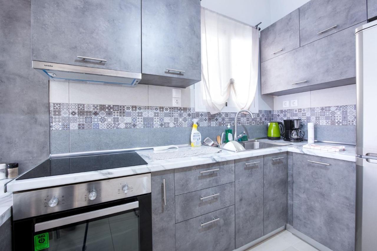 Bright Apartment In El Pireo Exterior foto